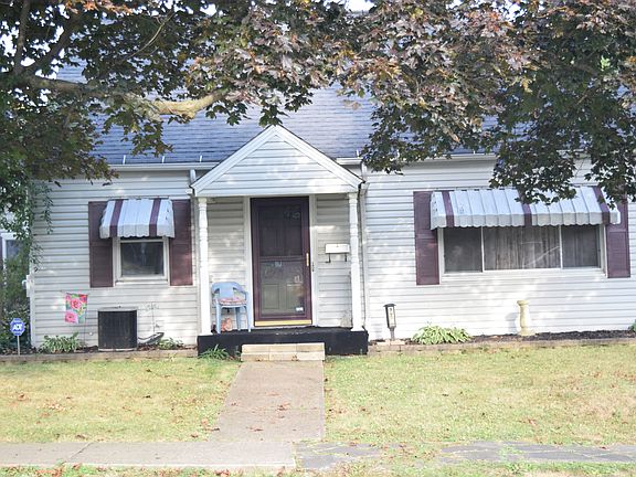 2nd image of 977 McKinley St