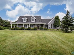 2424 County Rd S, Metamora, OH 43540