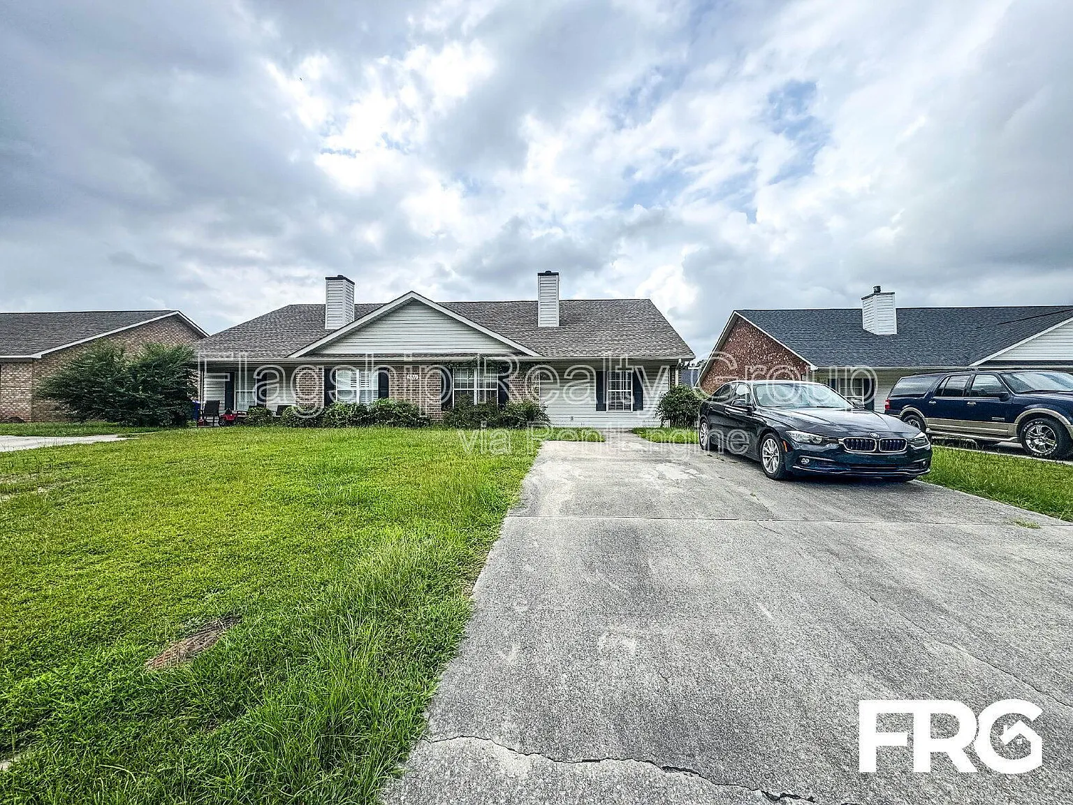 3 bed, 2.0 bath, 1271 sqft, $1,300 — Photo 3