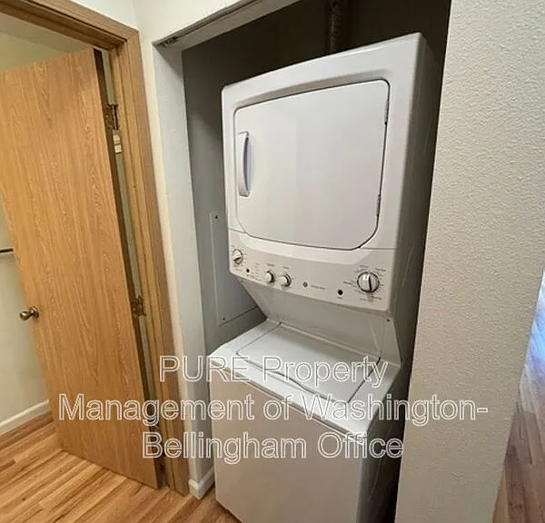 3255 Racine St #202 — Photo 12