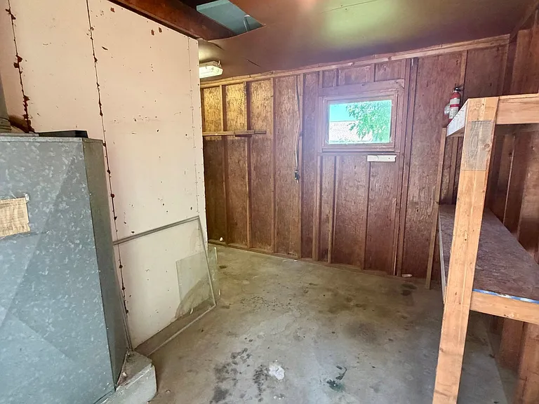 6225 Hollow Dr — Photo 6