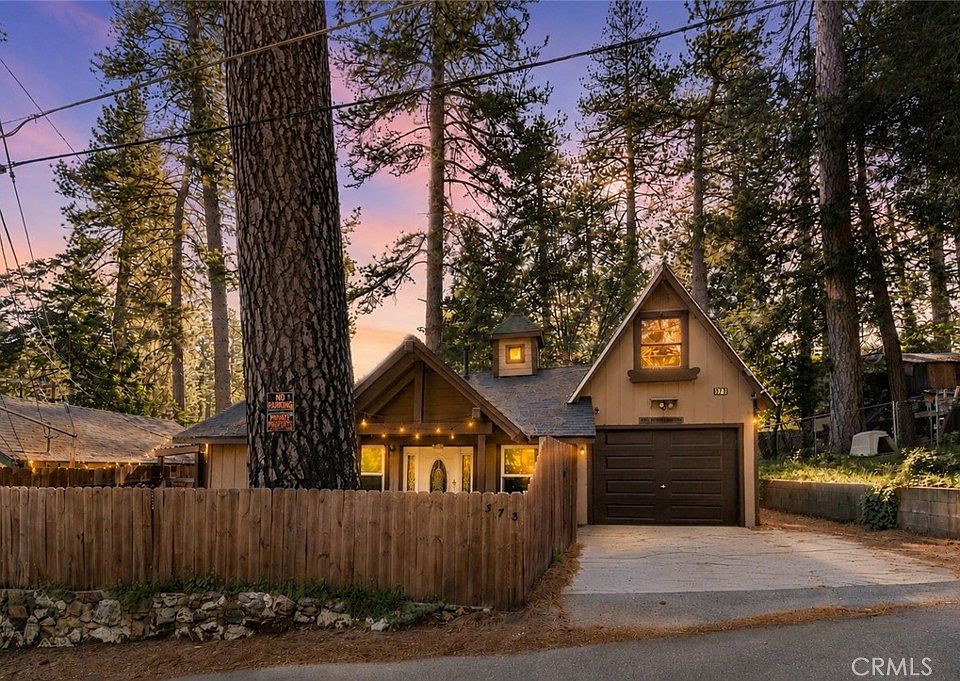 1st image of 373 Redwood Ln