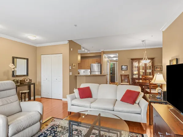 6238 Logan Ln, Greater Vancouver, BC V6T 2K9