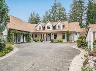 531 Yambury Rd, Qualicum Beach, BC V9K 1C5