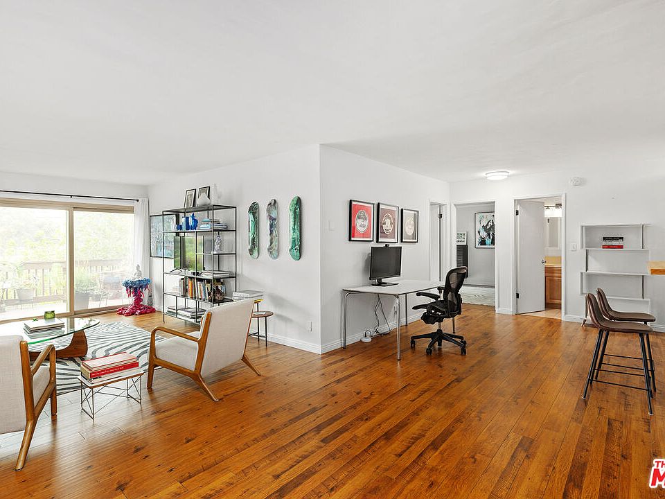 1st image of 5950 Buckingham Pkwy Unit 305