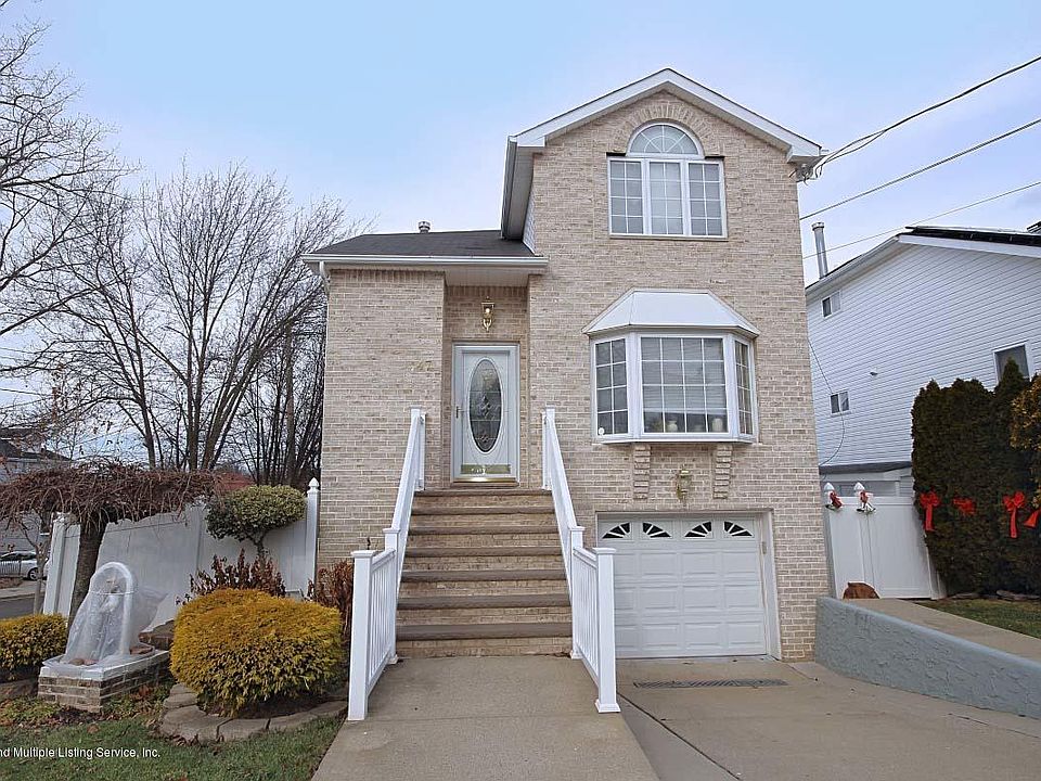 1st image of 47 Craig Ave