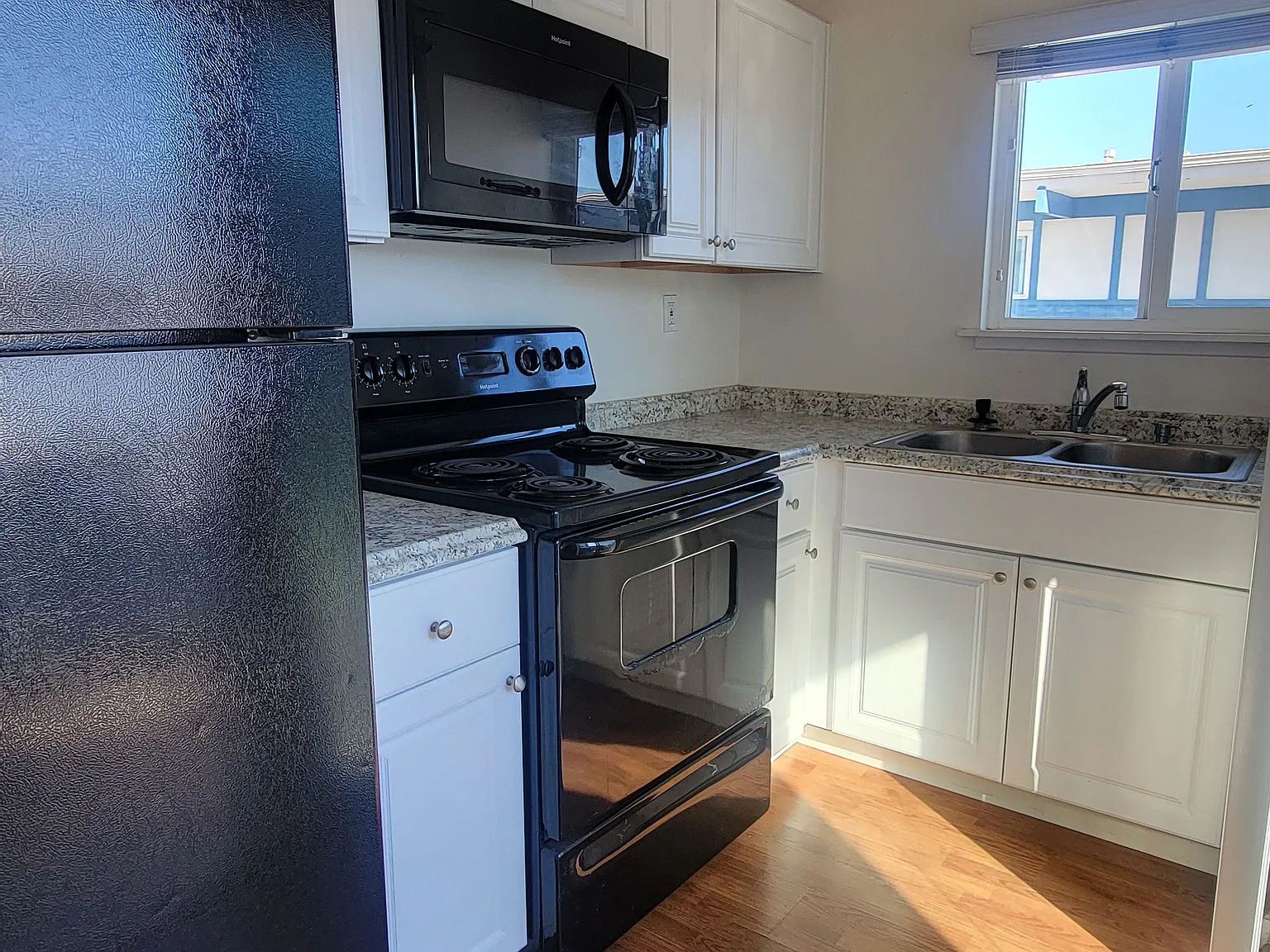 1 bed, 461 sqft, $2,800 — Photo 4