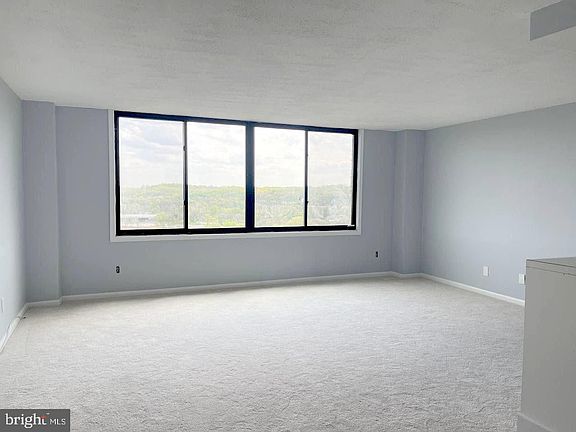 3rd image of 4600 Duke St APT 1500