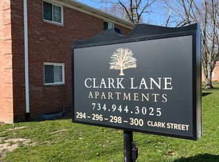 298 Clark St APT 4, Saline, MI 48176