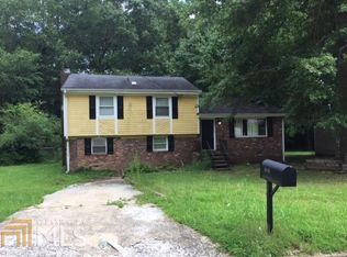 6685 Cedar Hurst Trl, College Park, GA 30349
