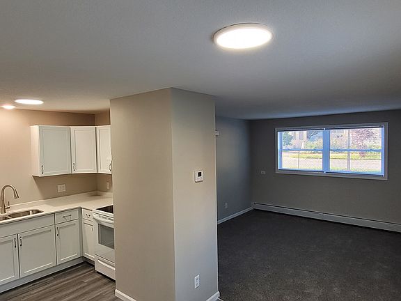 4th image of 1615 26th Ave N APT 1