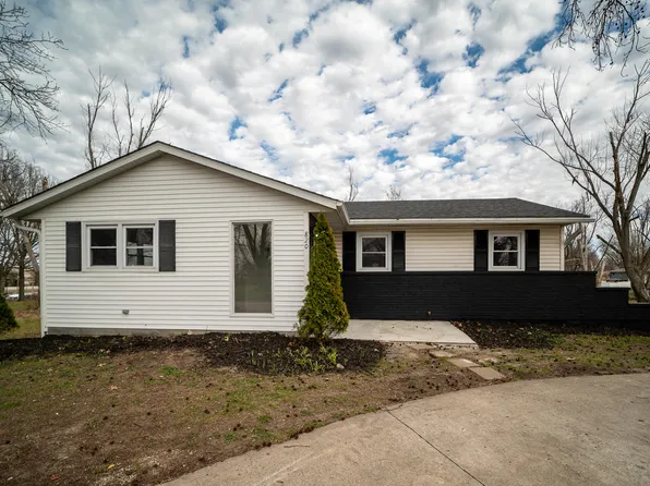 820 N West Park Ln, Columbia, MO 65201