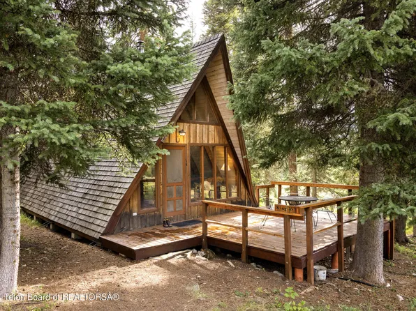 16 Jack Pine Rd, Jackson, WY 83001