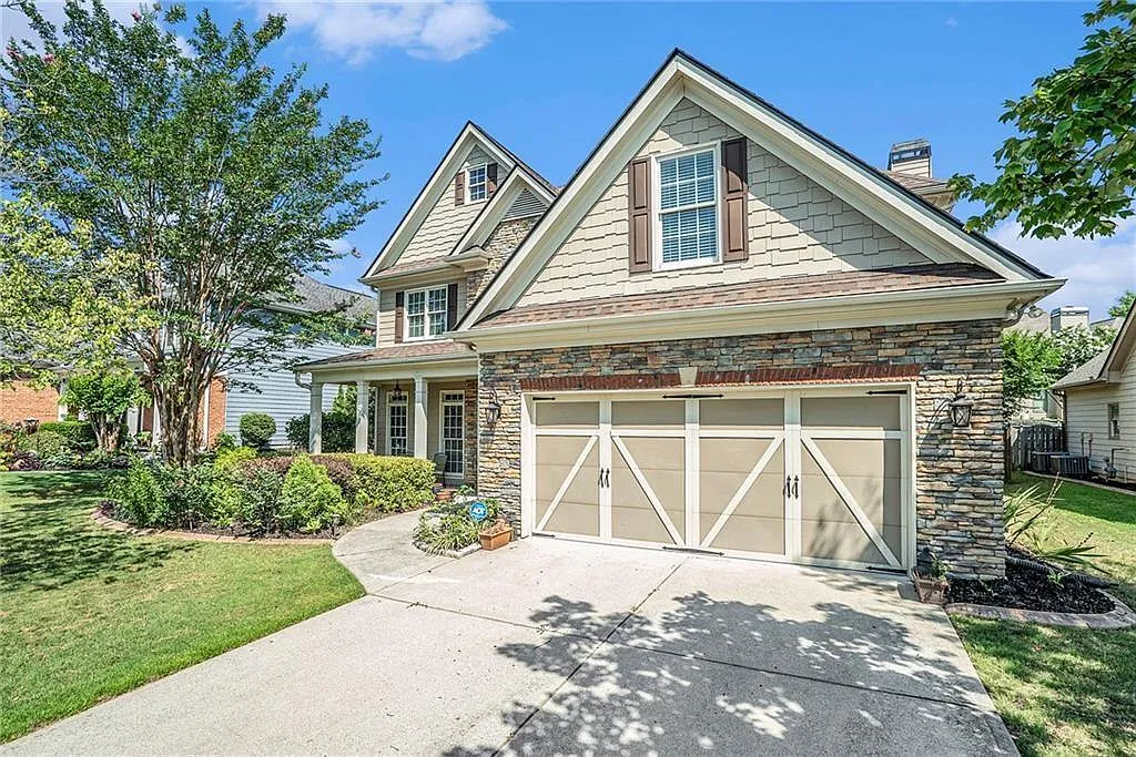 4 bed, 3.5 bath, 3197 sqft, $2,700 — Photo 2