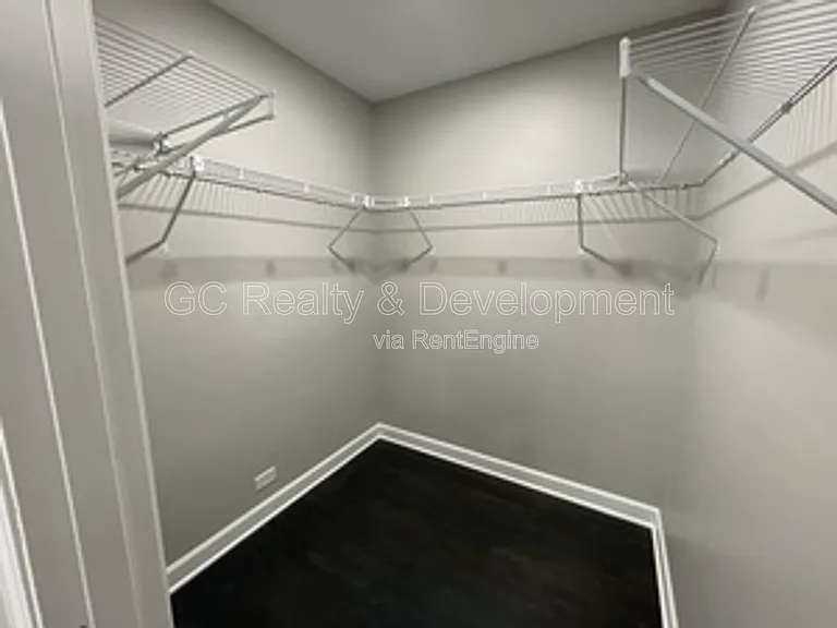 4315 Stanley Ave — Photo 13