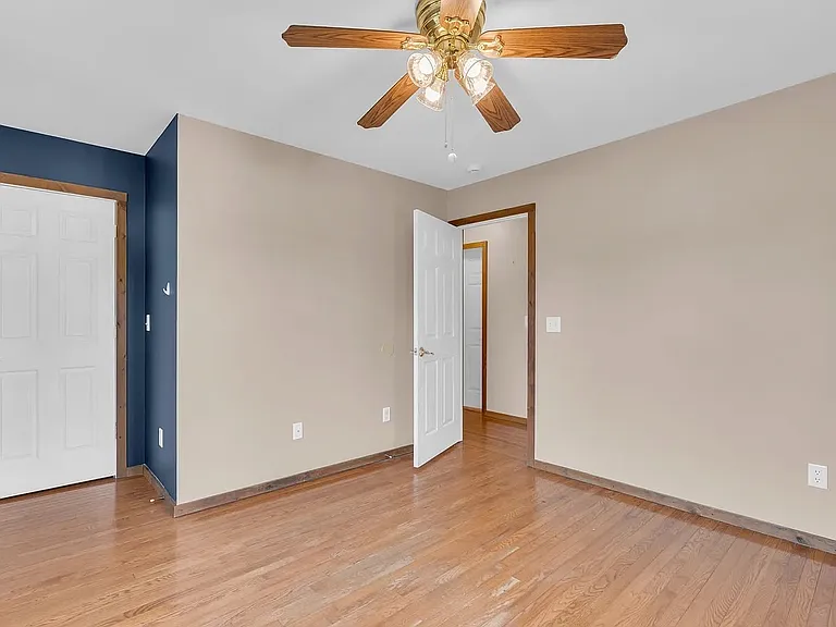 317 Beachwood Blvd — Photo 19