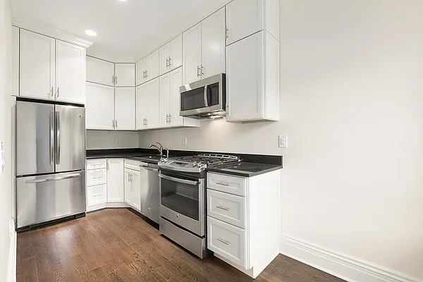 Rented by Maz Group NY | media 8