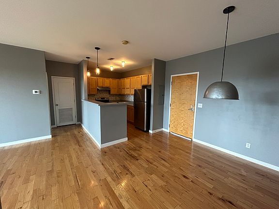 4th image of 1609 Long St APT 303
