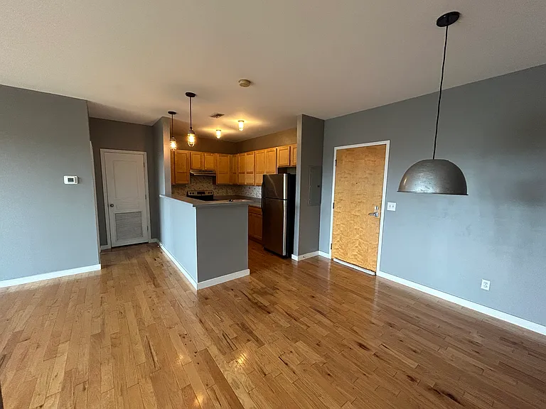 1609 Long St #303 — Photo 4