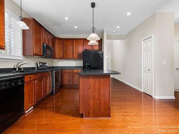 4th image of 1776 Savannah Ln