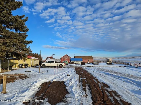 3790 County Road 90, Hebron, ND 58638