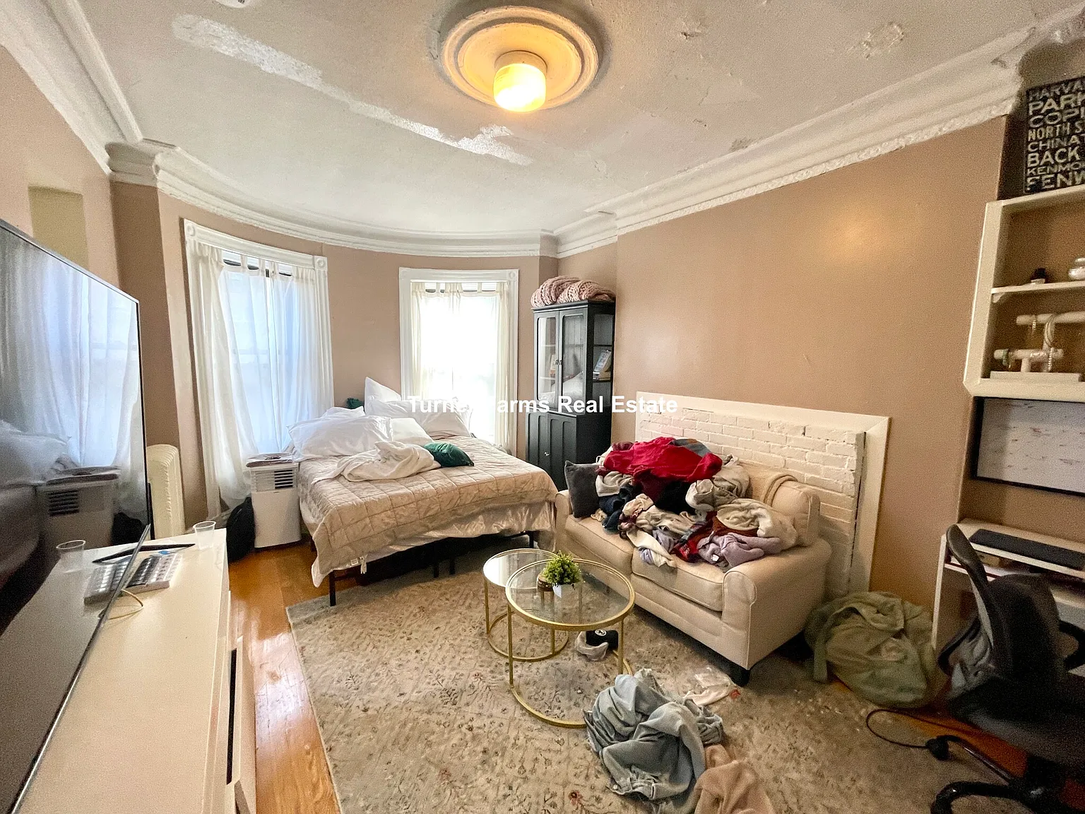 Studio, 9999 sqft, $2,550 — Photo 2