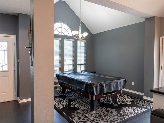 4th image of 8015 Gleneagles Dr