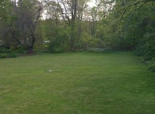 2 Elm St #A, Medway, MA 02053