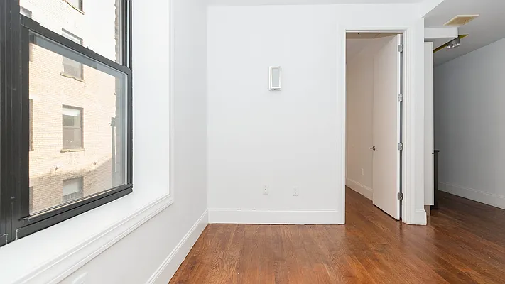 Rented by Nooklyn NYC LLC | media 25