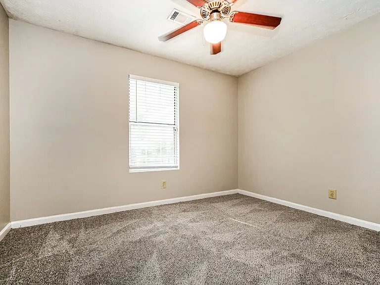 4255 Loveless Pl — Photo 13