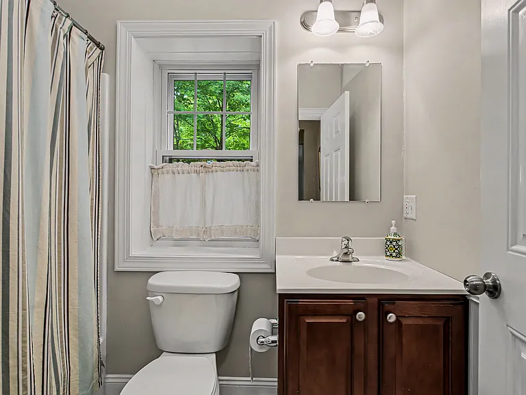 11 Maple Dr — Photo 16