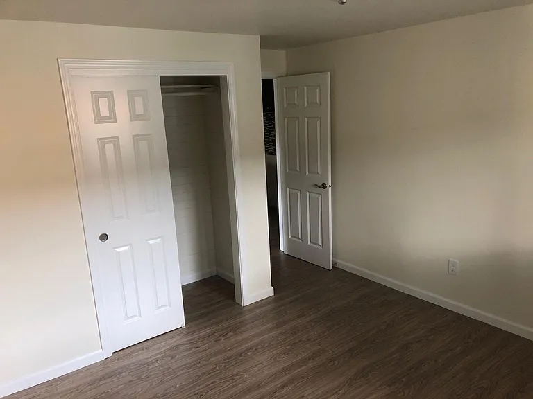513 Emerson St #1 — Photo 14