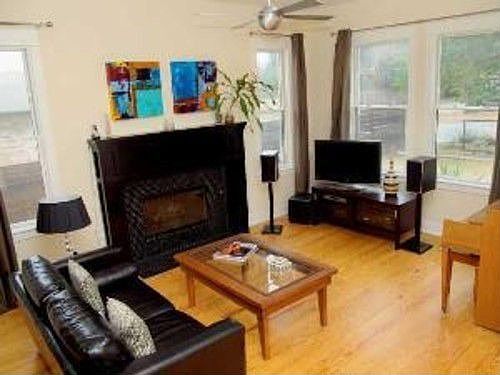 5th image of 3704 Garden Villa Ln