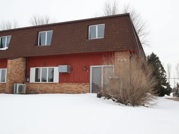 745 Main St APT 2, Kewaskum, WI 53040