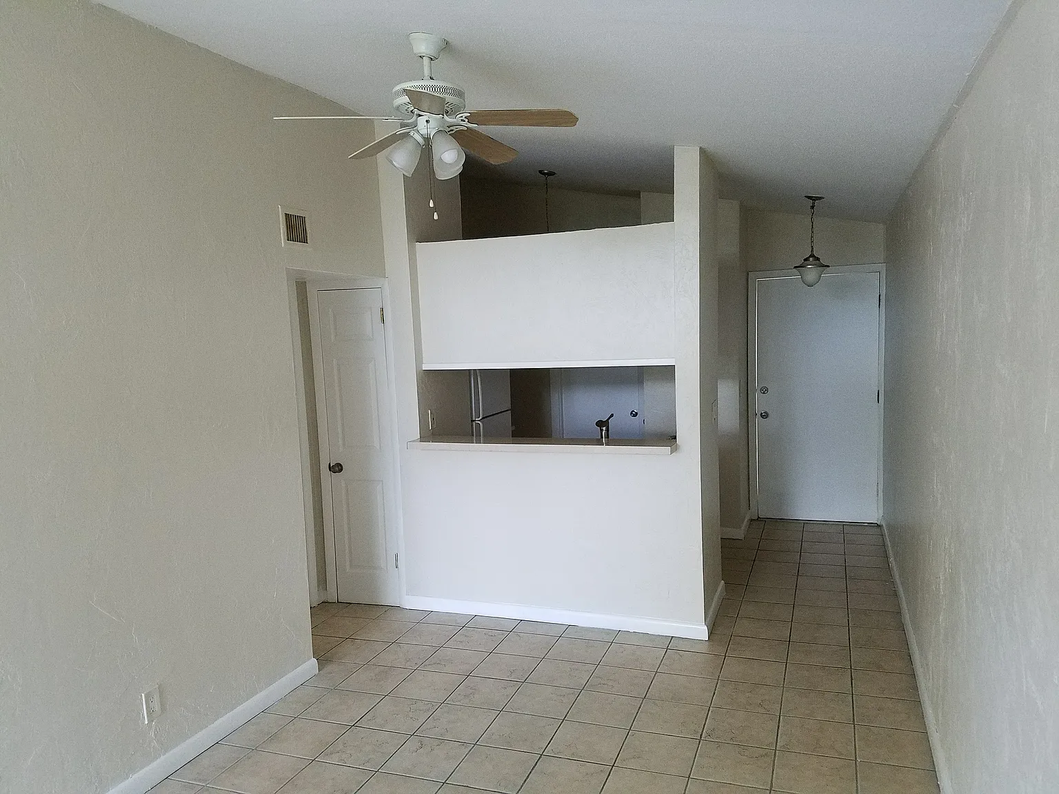 1 bedroom — Photo 3