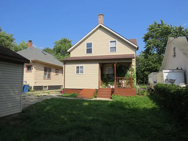 4 bed, 2000 sqft, $2,600 — Photo 4