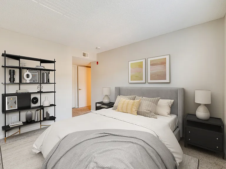 Hillside Place Apartments — Photo 6