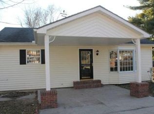 1212 Guthrie Cir, Atchison, KS 66002