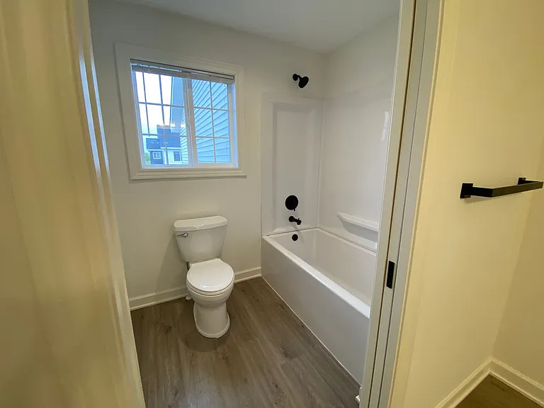 2450 Cedarwood Ln — Photo 15