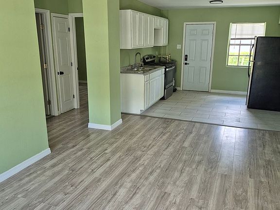2nd image of 3408 E Dr Martin Luther King Jr Blvd #3