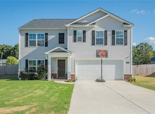 153 Daniel Dr, Lexington, NC 27295