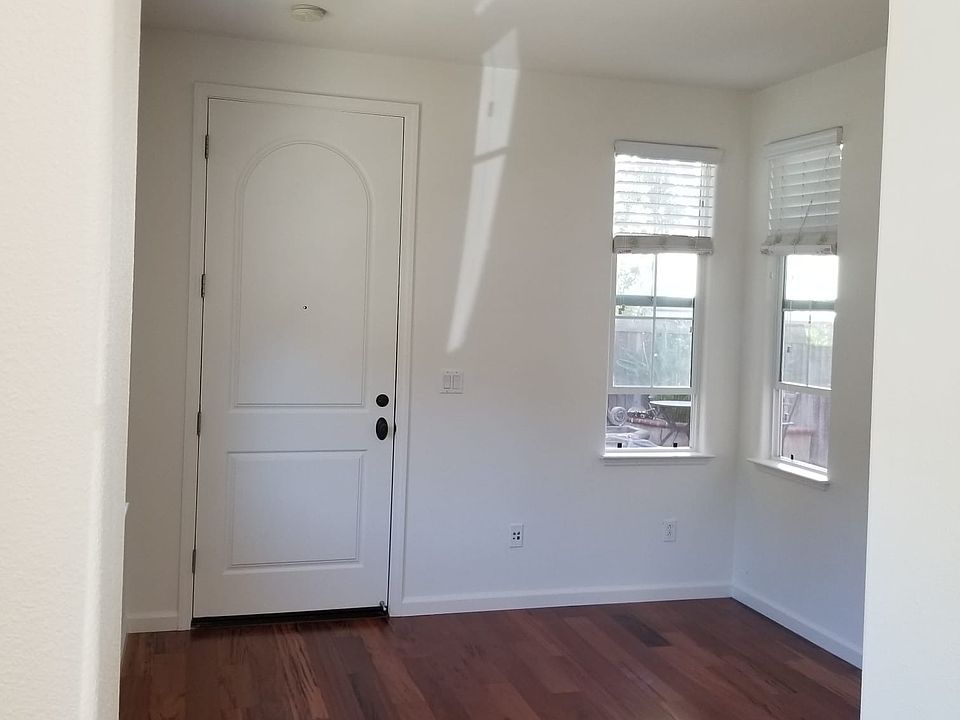 1st image of 7027 Honeycastle Dr