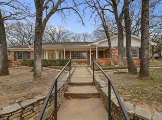 1708 Cimarron Trl, Hurst, TX 76054