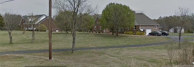 2nd image of 2207 S Rocky River Rd