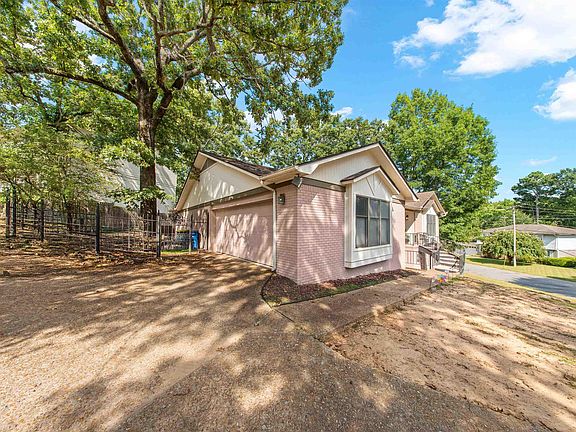 4th image of 1 Dove Creek Cir