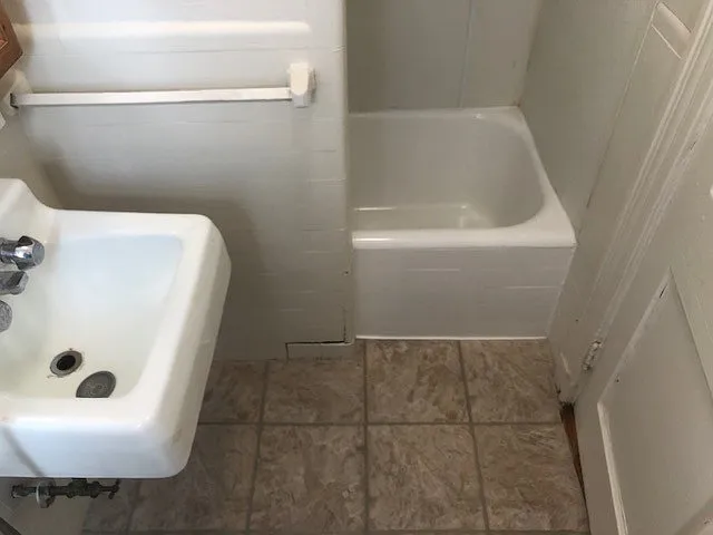 127 Sutherland Rd #L — Photo 5