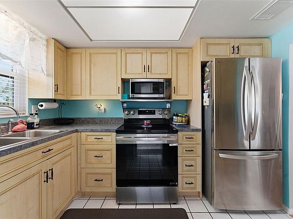 5th image of 5061 LIVE OAK CIRCLE