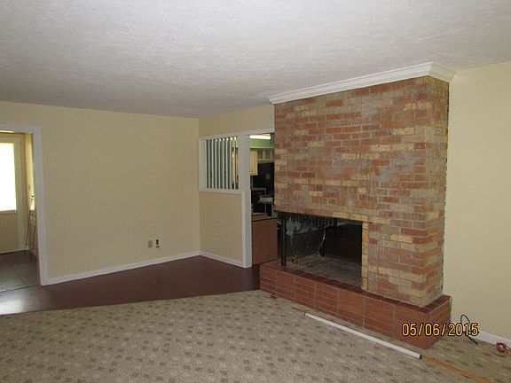 Living Room View B