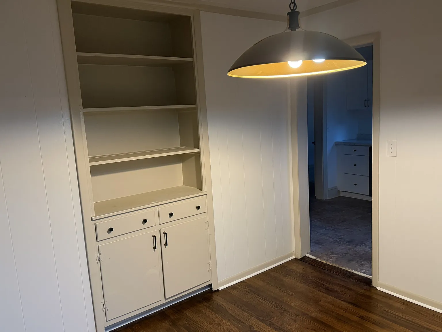 3 bed, $2,000 — Photo 4