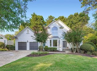 2040 Towne Lake Hls W, Woodstock, GA 30189
